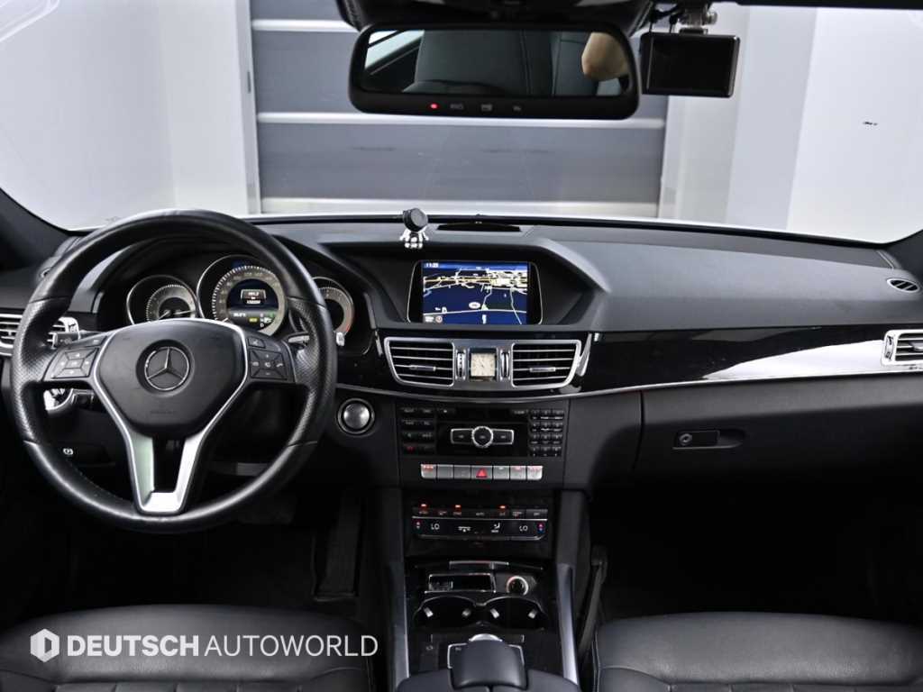 Mercedes Benz E class - Vista 7