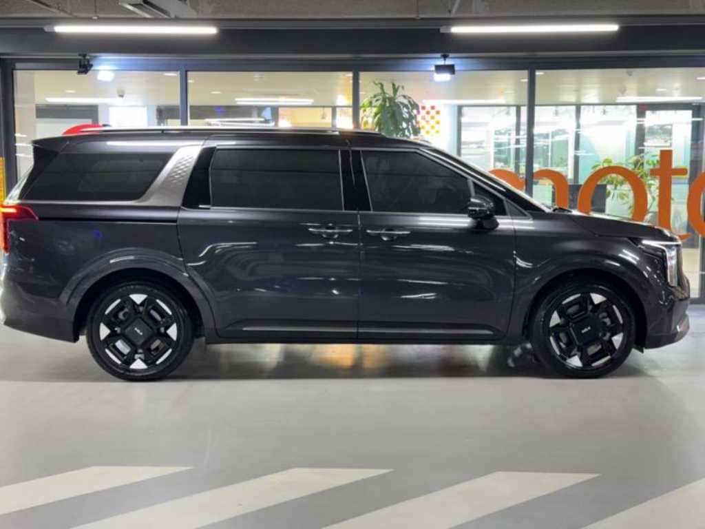 KIA Carnival - Vista 3