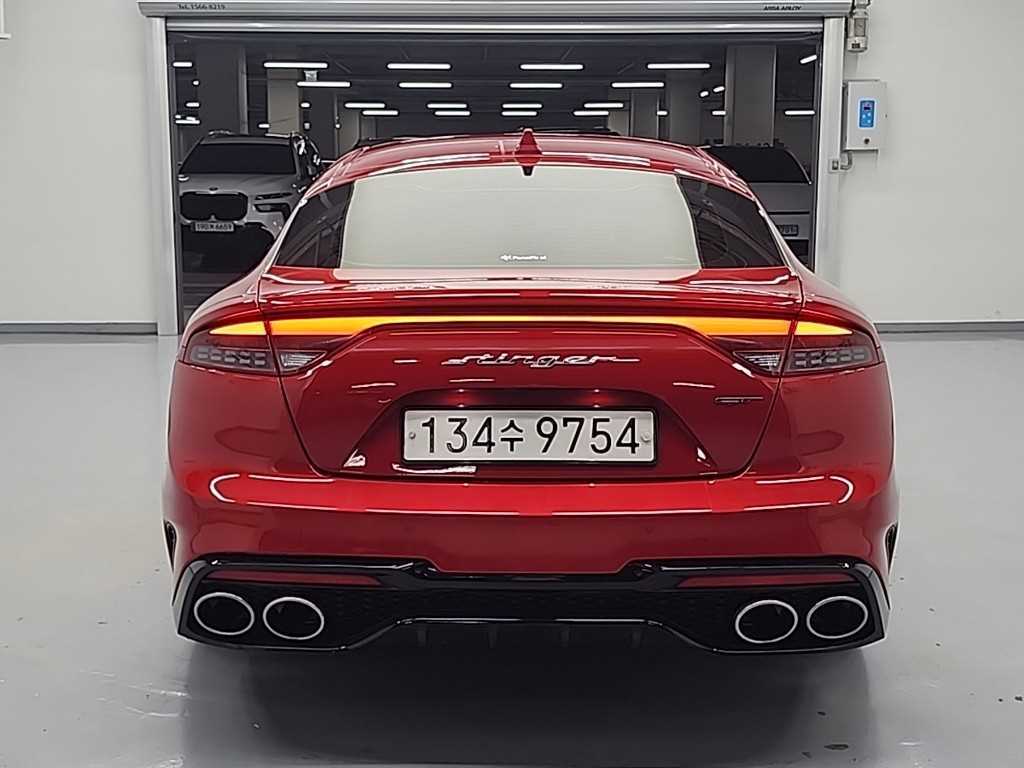 KIA Stinger - Vista 3