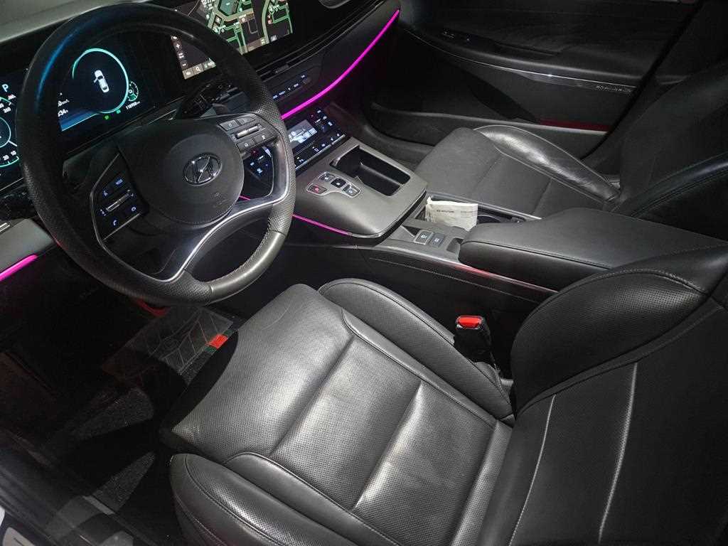 HYUNDAI Grandeur - Vista 8