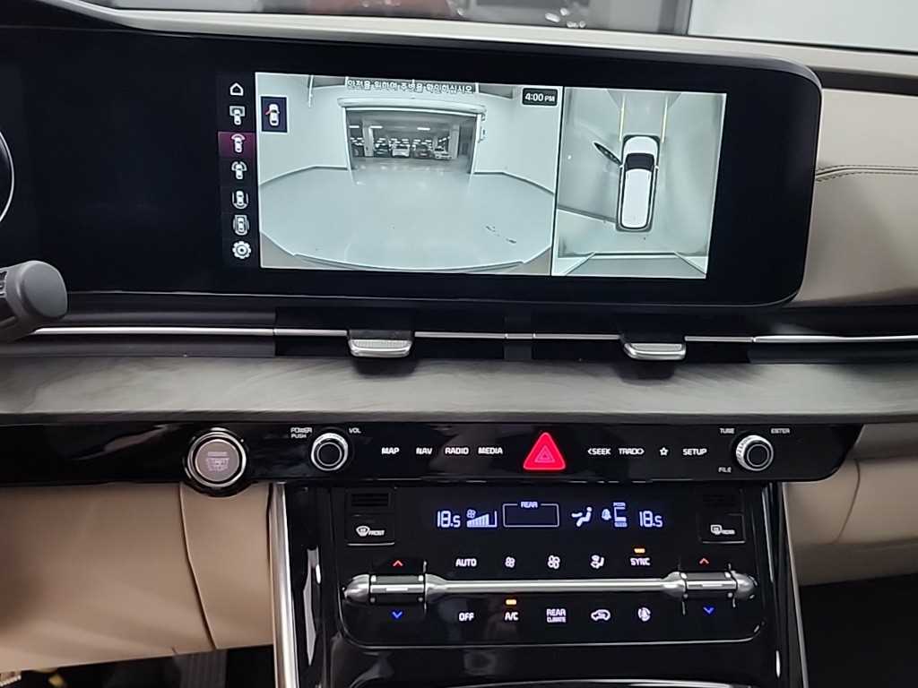 KIA Carnival - Vista 10
