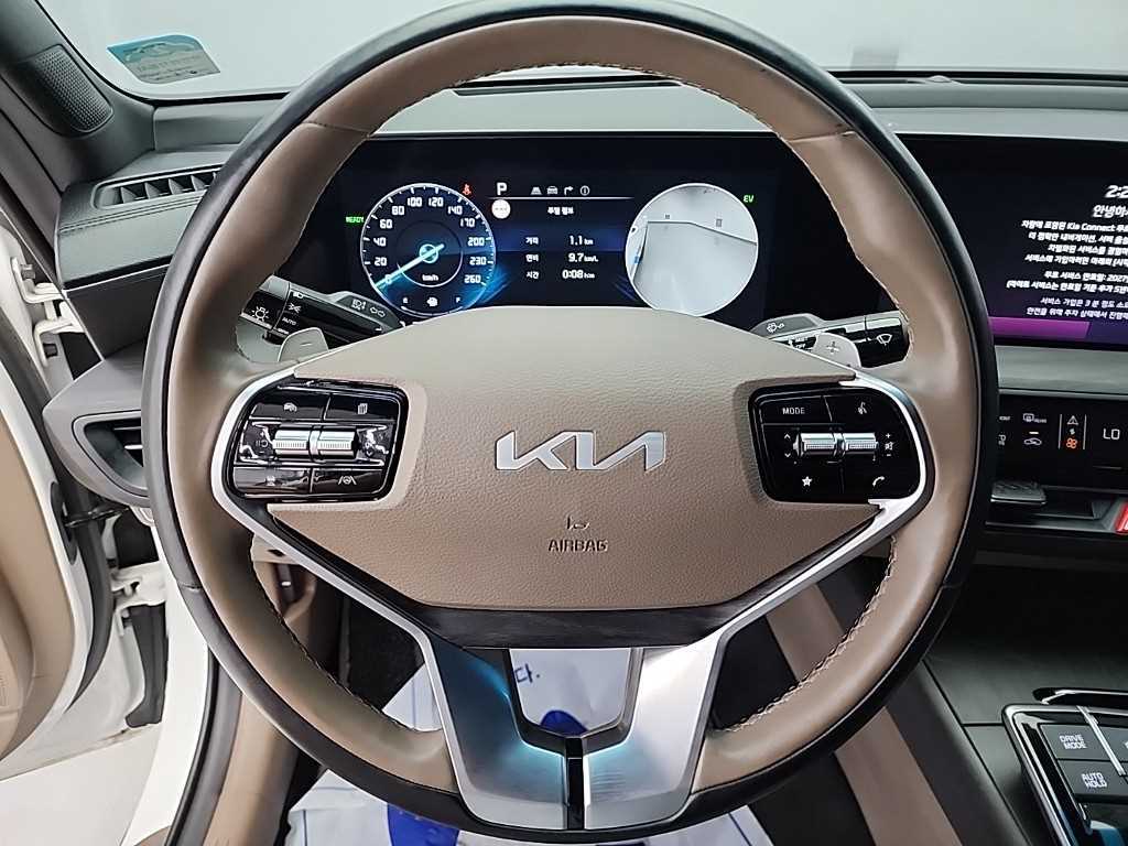 KIA K8 - Vista 10