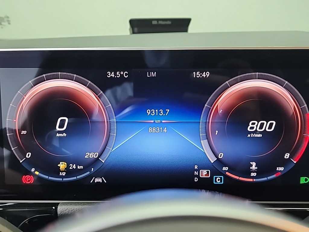 Mercedes Benz GLA Class - Vista 6