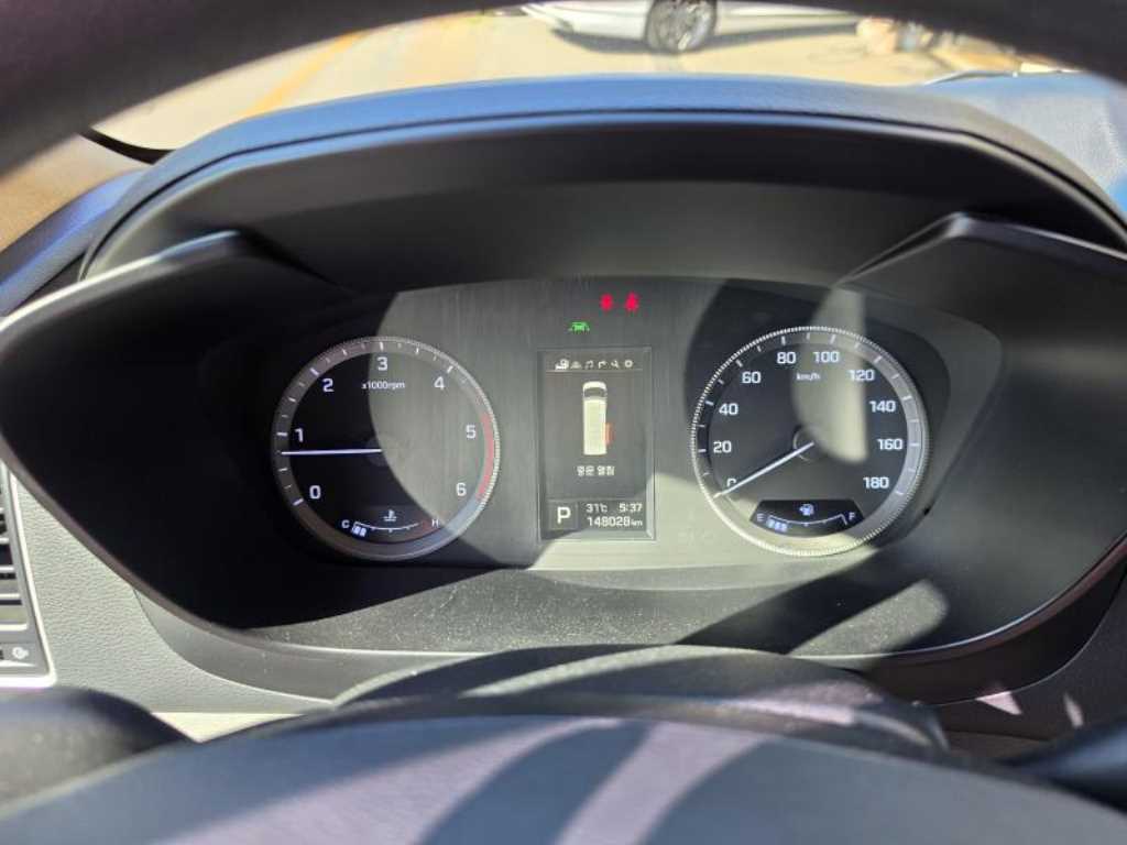 HYUNDAI Solati - Vista 12