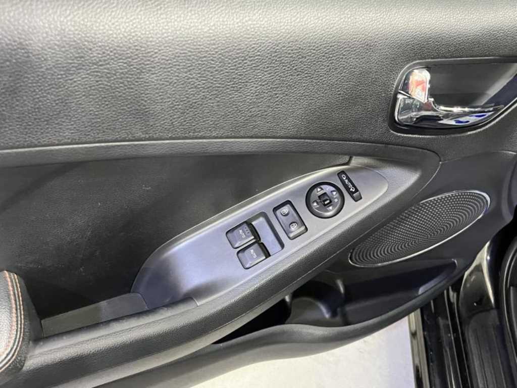 KIA K3 - Vista 11