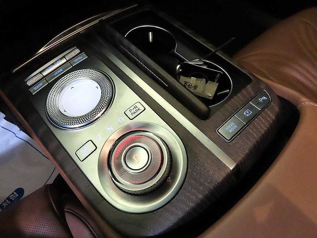 Genesis G80 - Vista 12