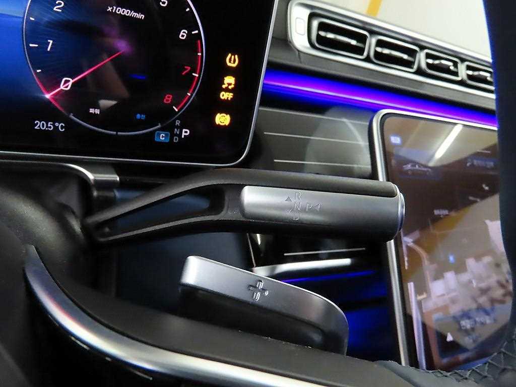 Mercedes Benz S Class - Vista 10