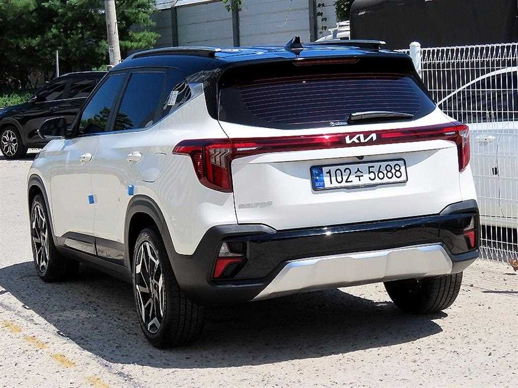 KIA Seltos - Vista 3
