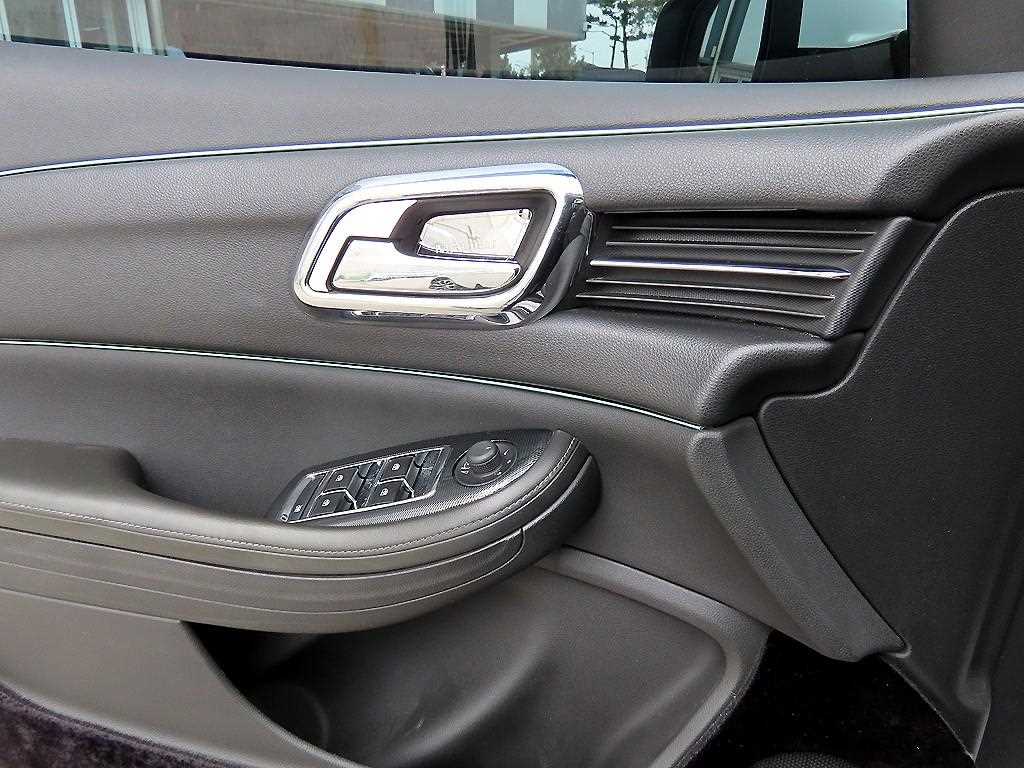 Chevrolet Malibu - Vista 11