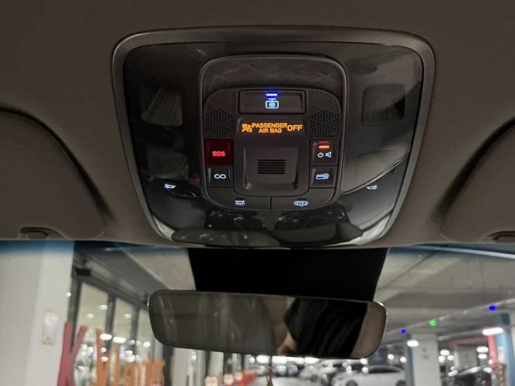 Genesis GV70 - Vista 10