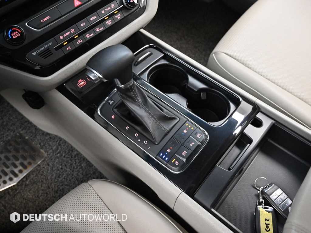 KIA Carnival - Vista 9