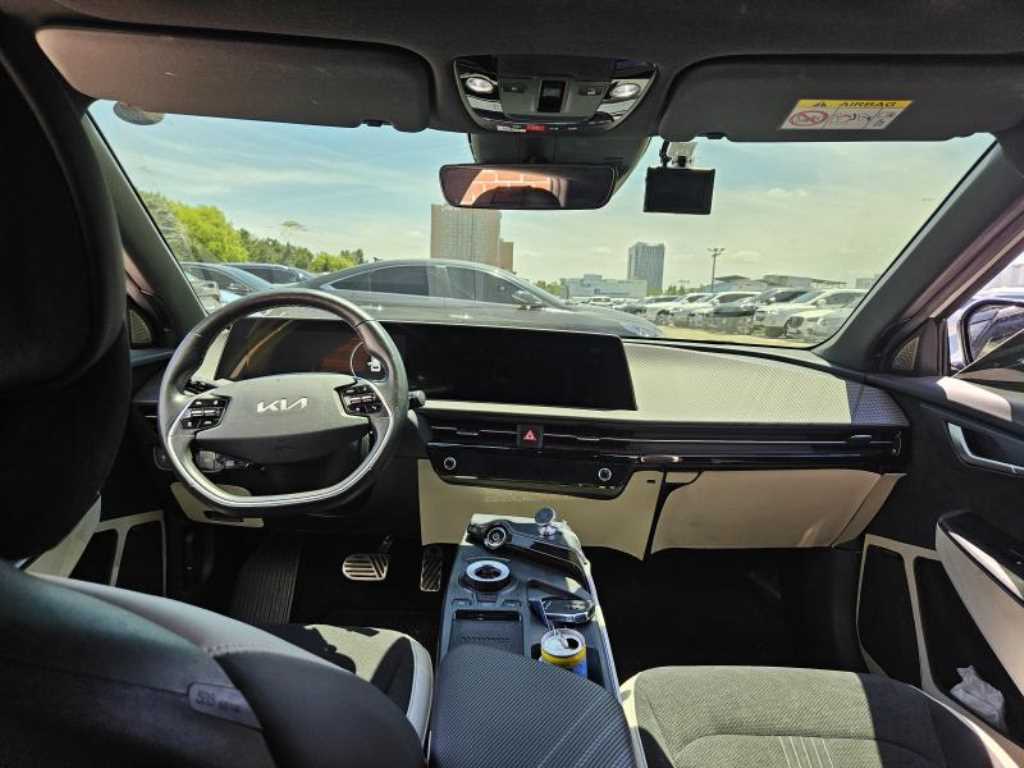 KIA EV6 - Vista 5