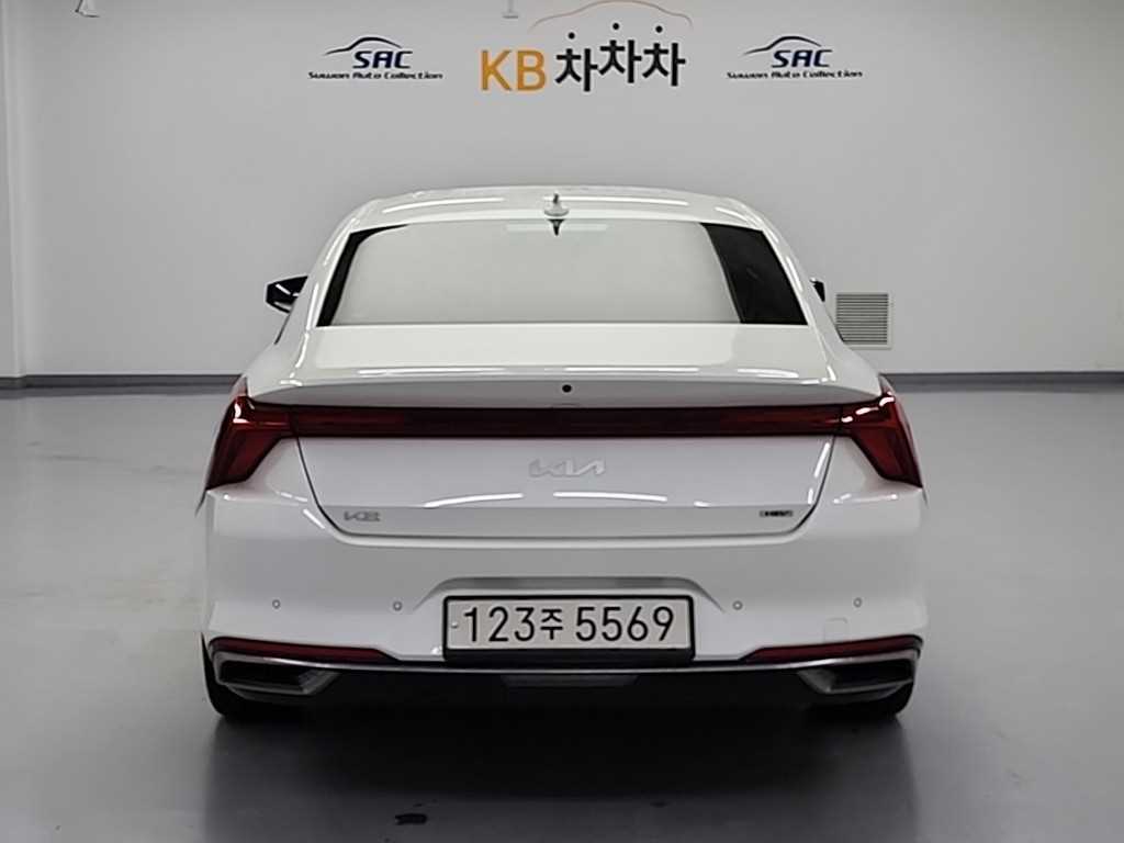 KIA K8 - Vista 4