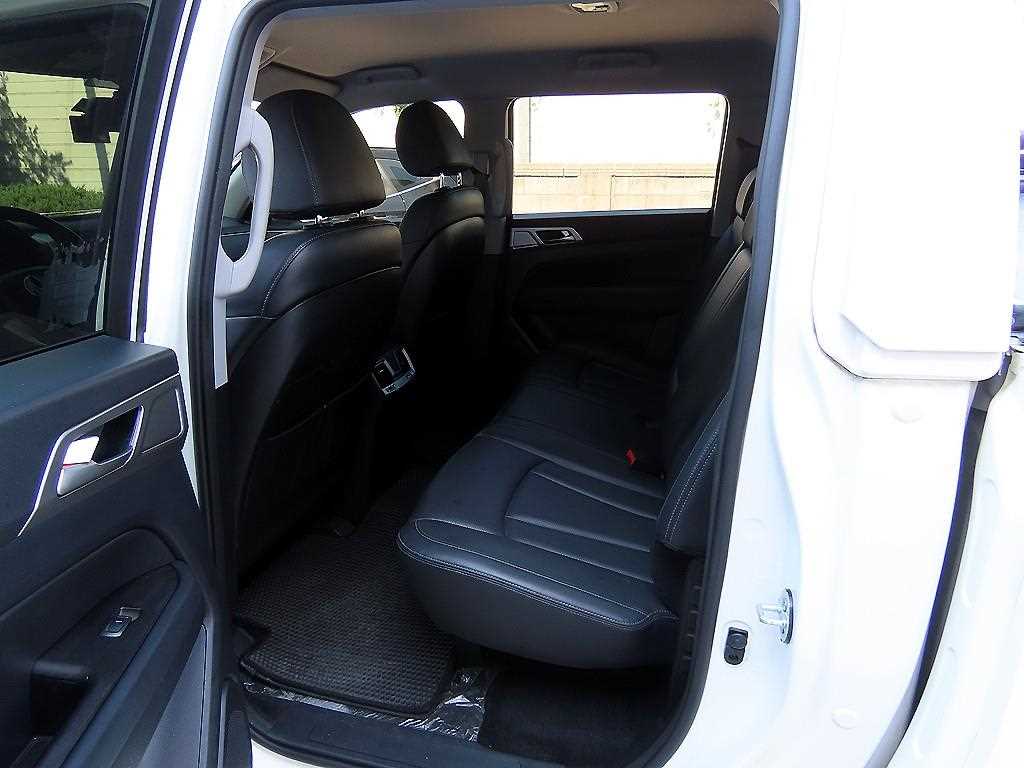 Ssangyong Rexton - Vista 6