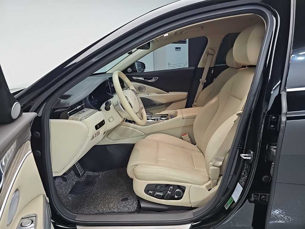 KIA K9 - Vista 11