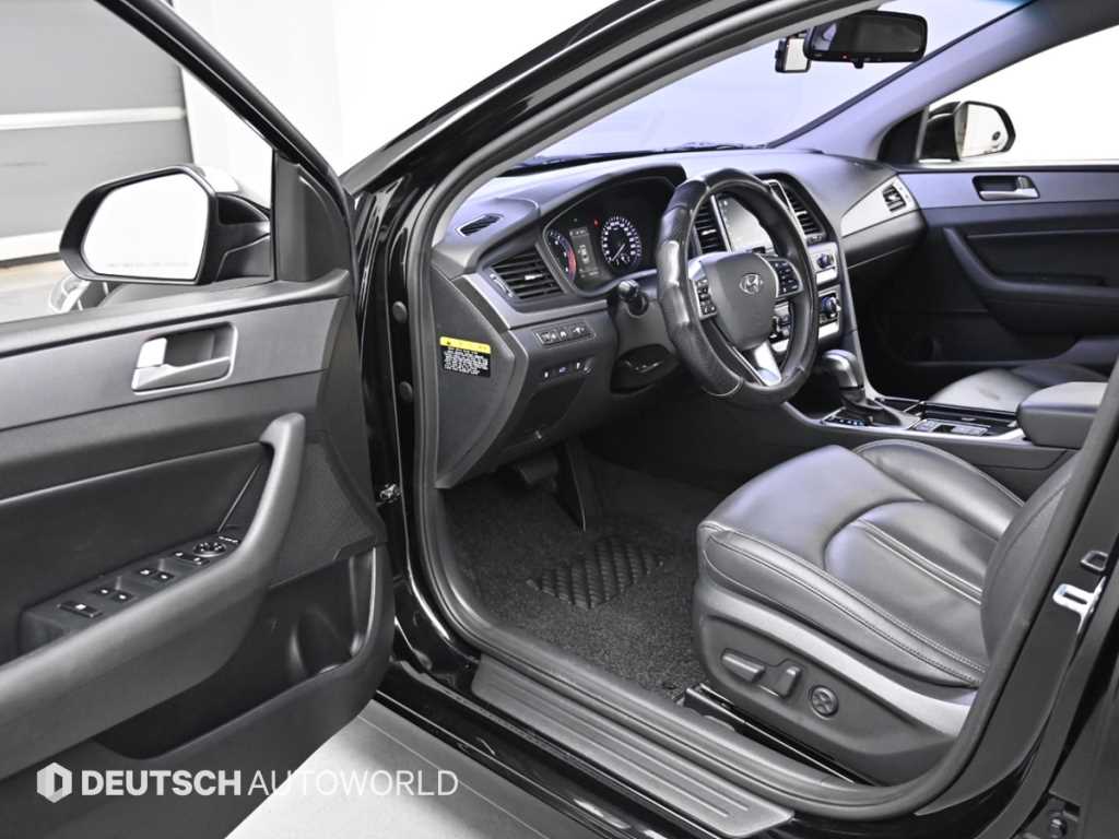 HYUNDAI Sonata - Vista 11