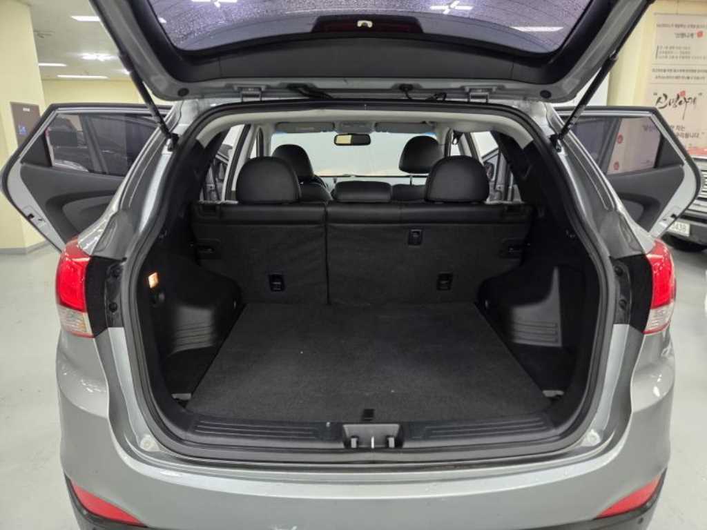 HYUNDAI Tucson - Vista 8