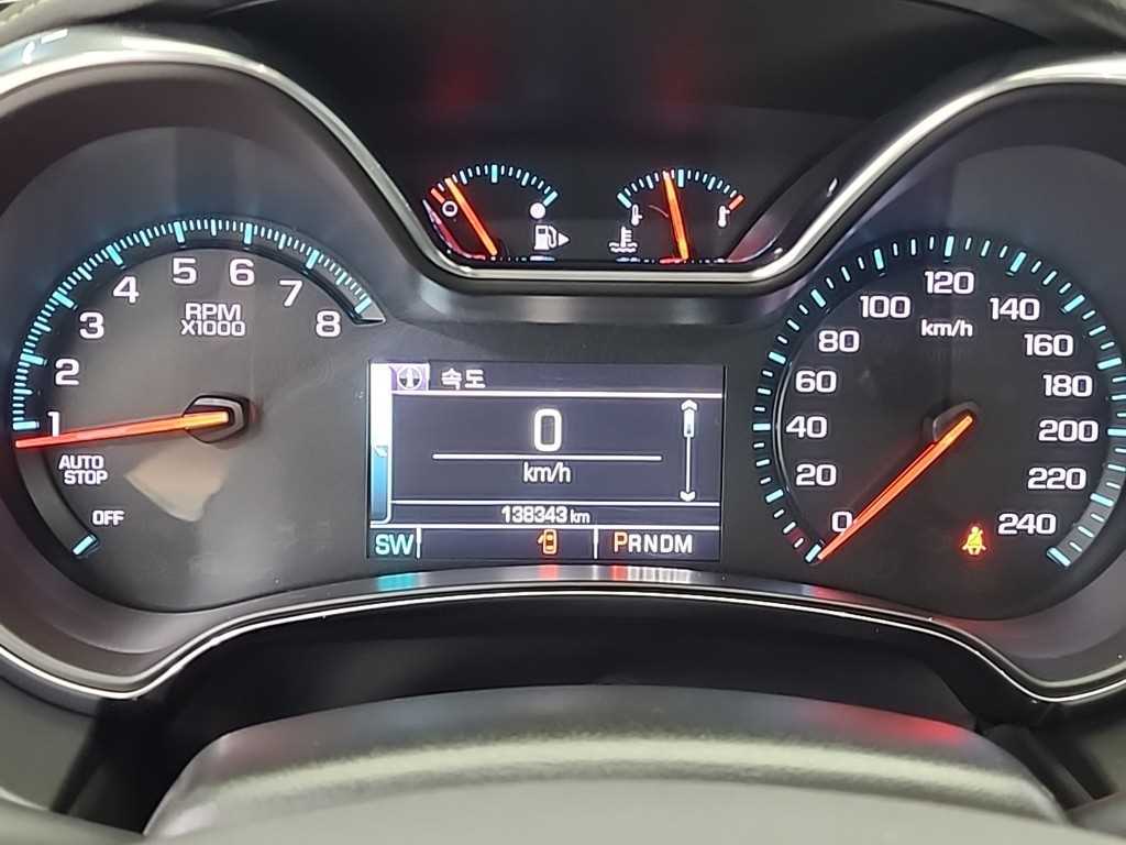 Chevrolet Impala - Vista 6