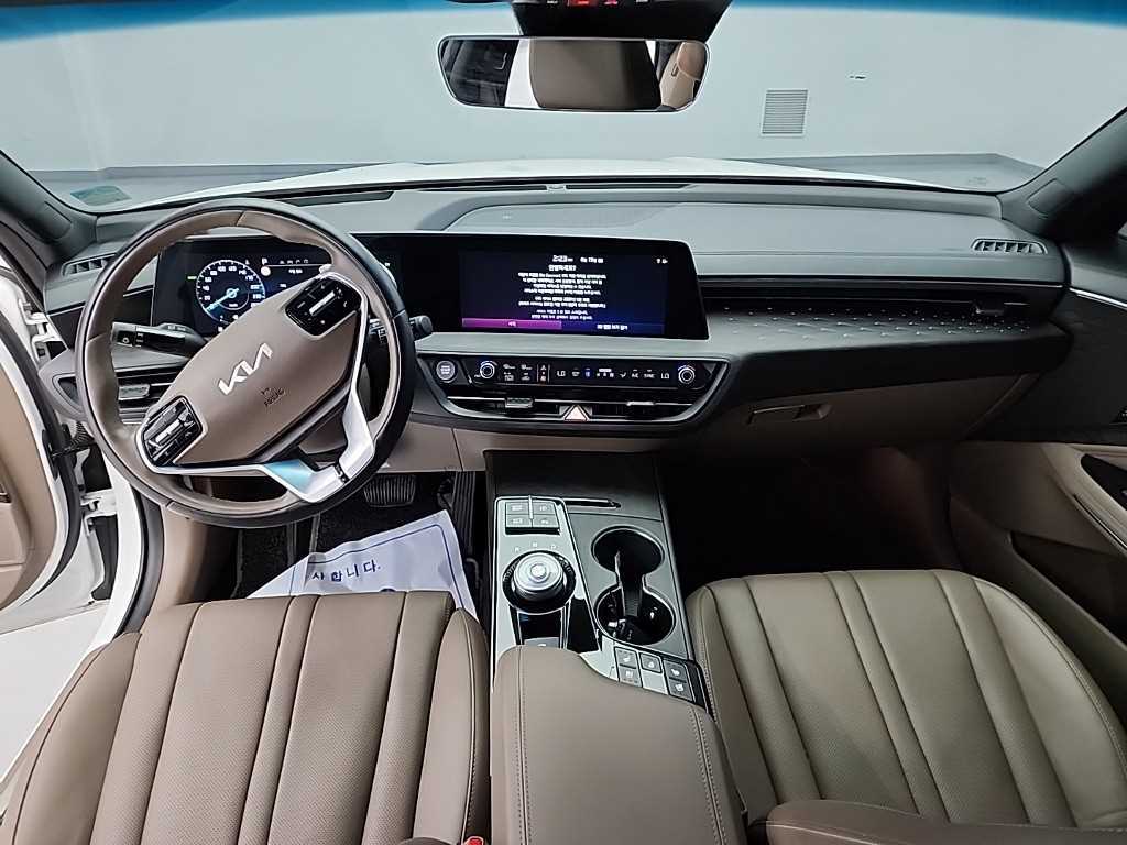 KIA K8 - Vista 8