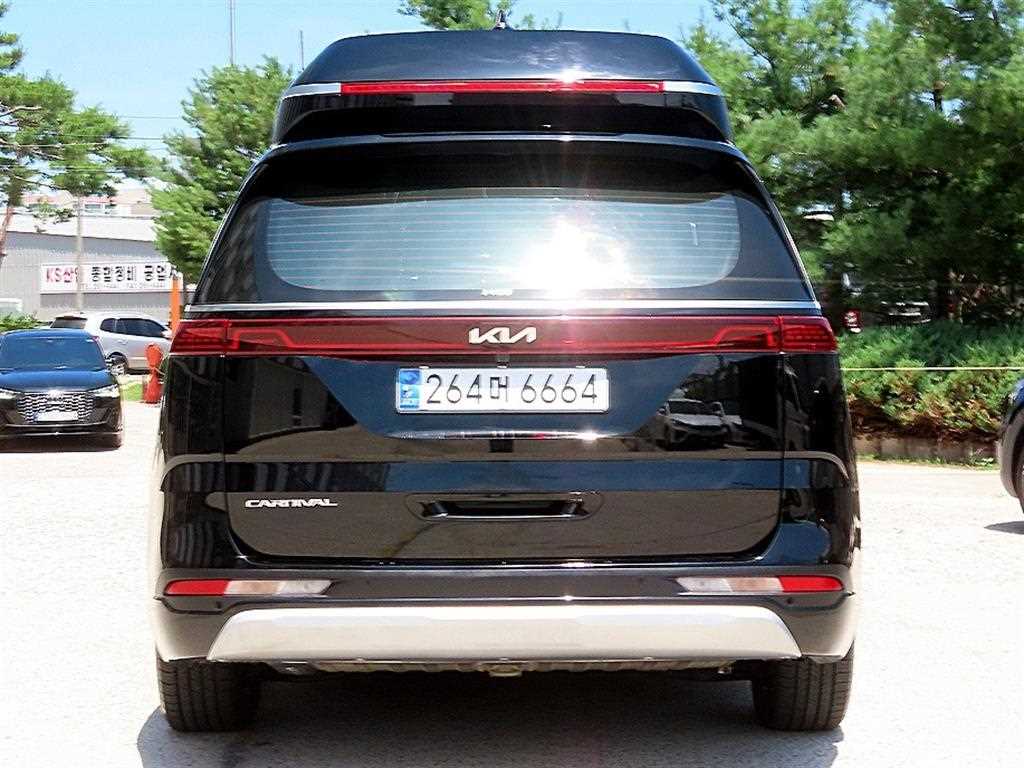 KIA Carnival - Vista 4