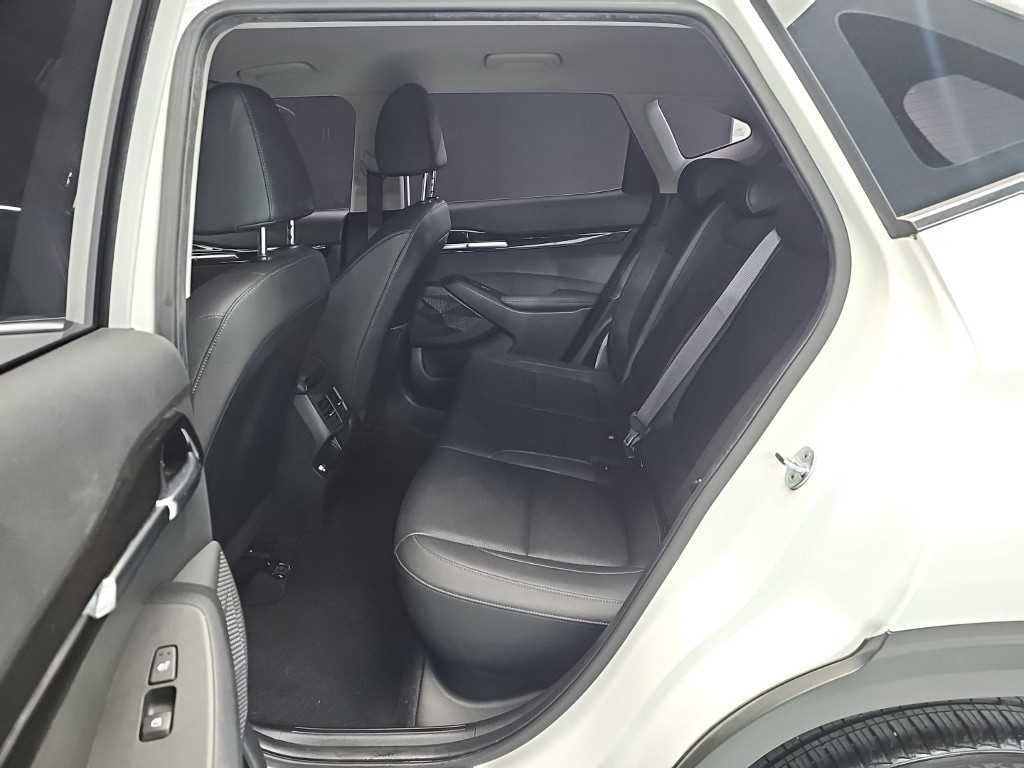 KIA Seltos - Vista 12