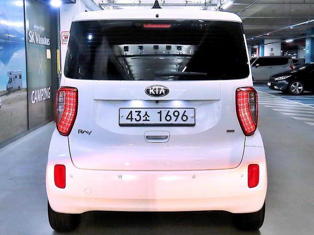 KIA Ray - Vista 5