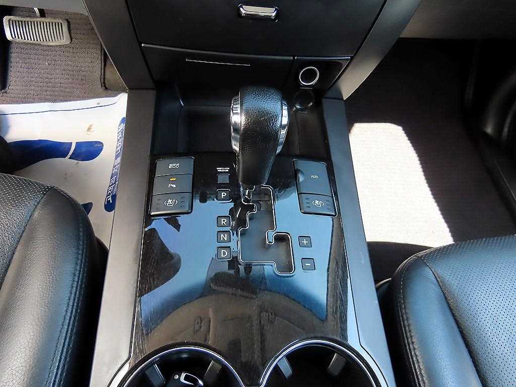 KIA Mohave - Vista 10