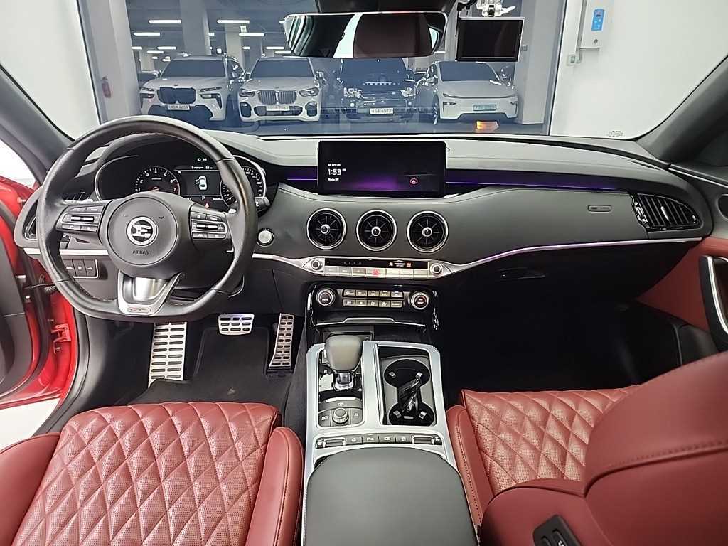 KIA Stinger - Vista 7