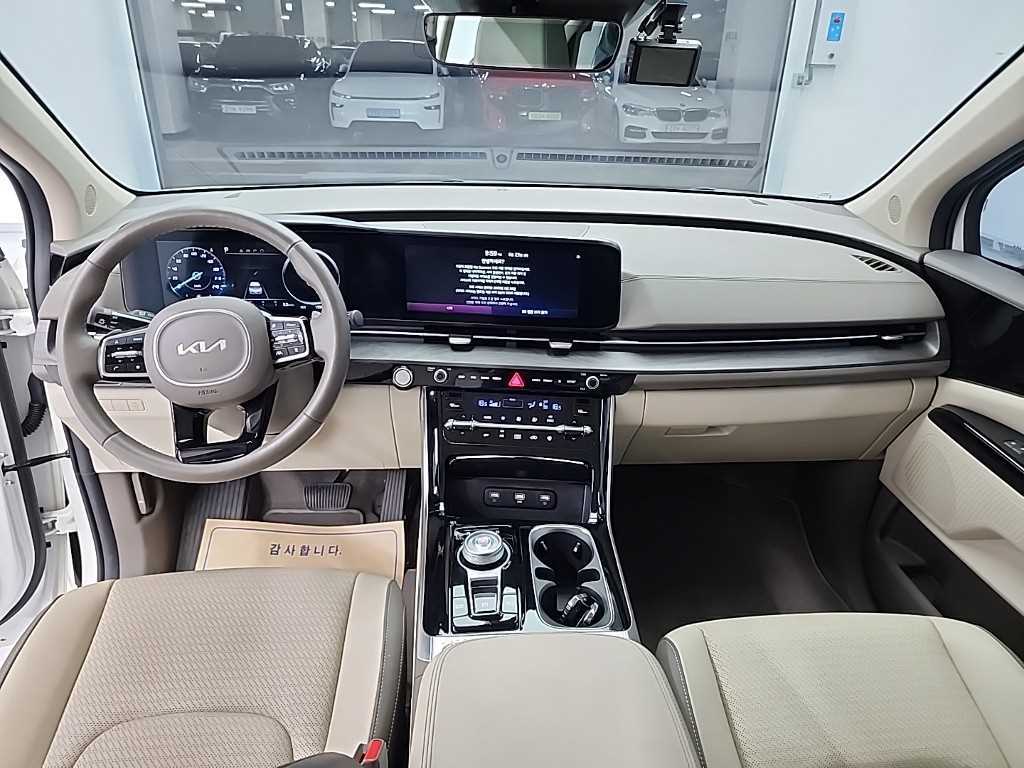 KIA Carnival - Vista 7