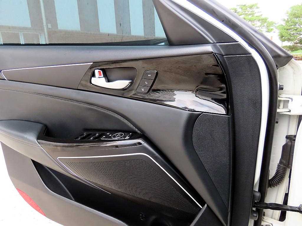KIA K7 - Vista 12