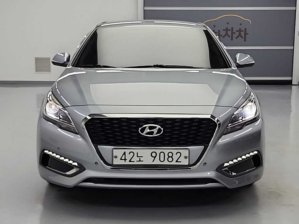 HYUNDAI Sonata - Vista 2