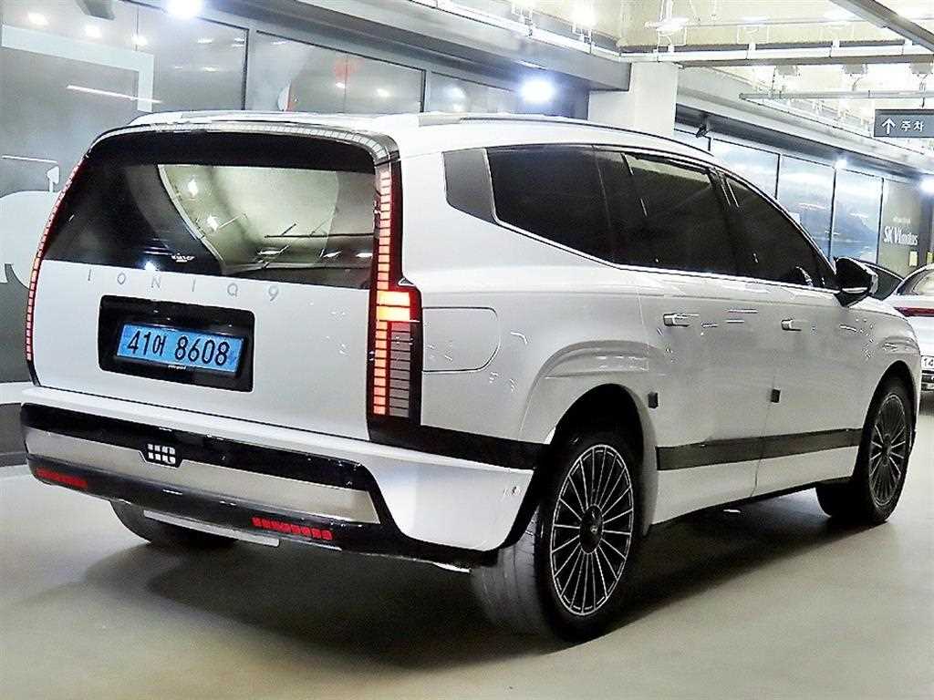HYUNDAI IONIQ 9 - Vista 4