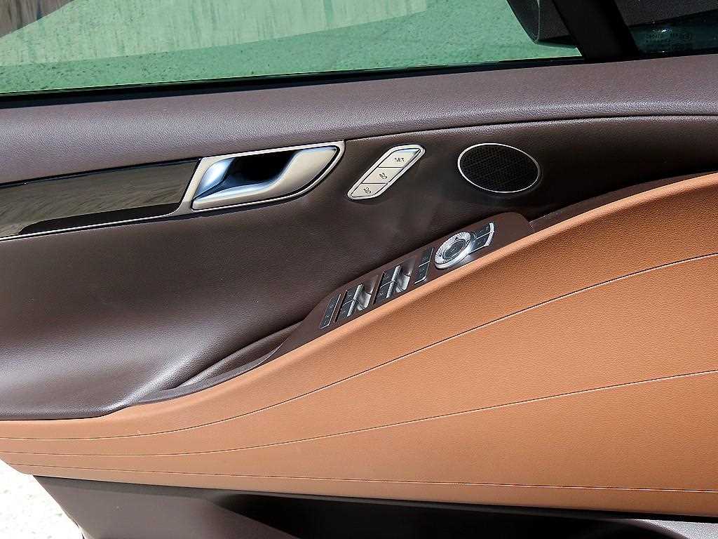 Genesis G80 - Vista 11