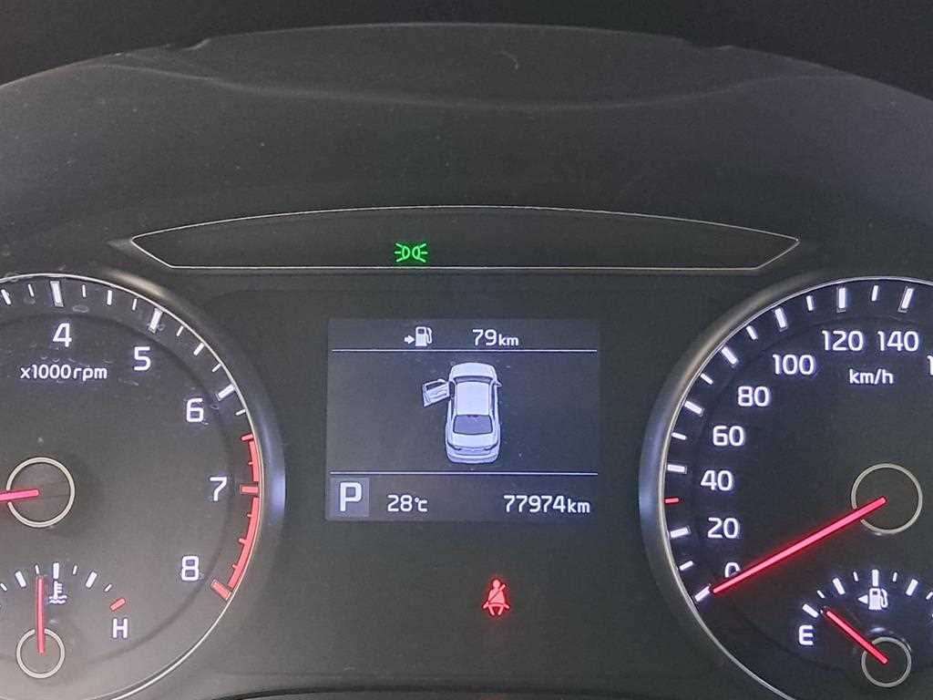 KIA K7 - Vista 8