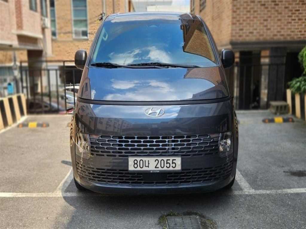 HYUNDAI Staria 2021 — Zona Franca Iquique