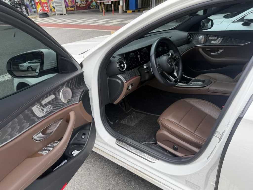 Mercedes Benz E class