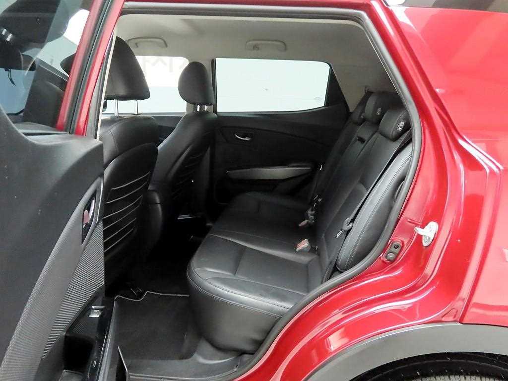 Ssangyong Tivoli 2021 Rojo - Importación desde Corea - HF Imports Iquique - Foto 14