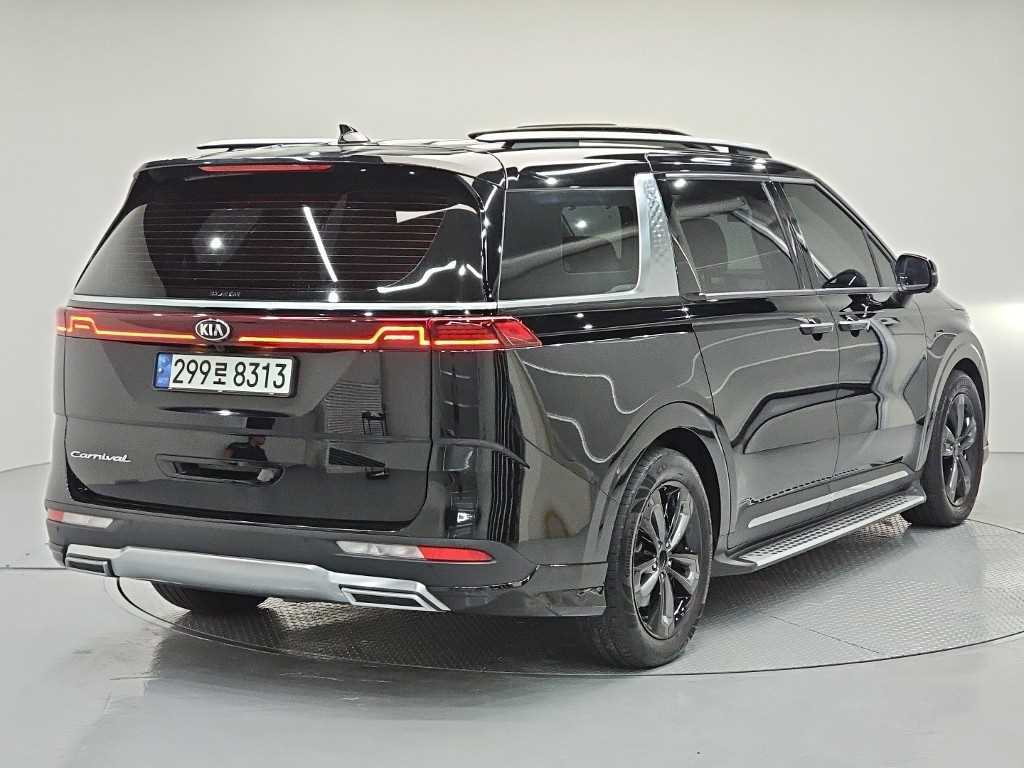 KIA Carnival - Vista 4