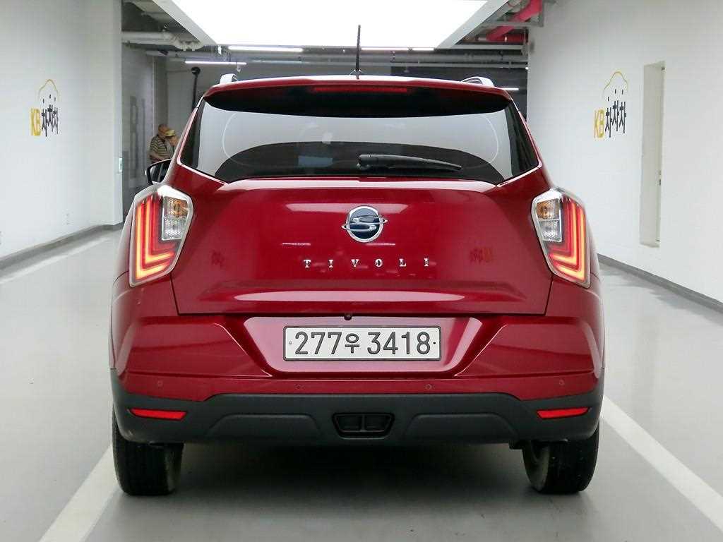 Ssangyong Tivoli - Vista 3