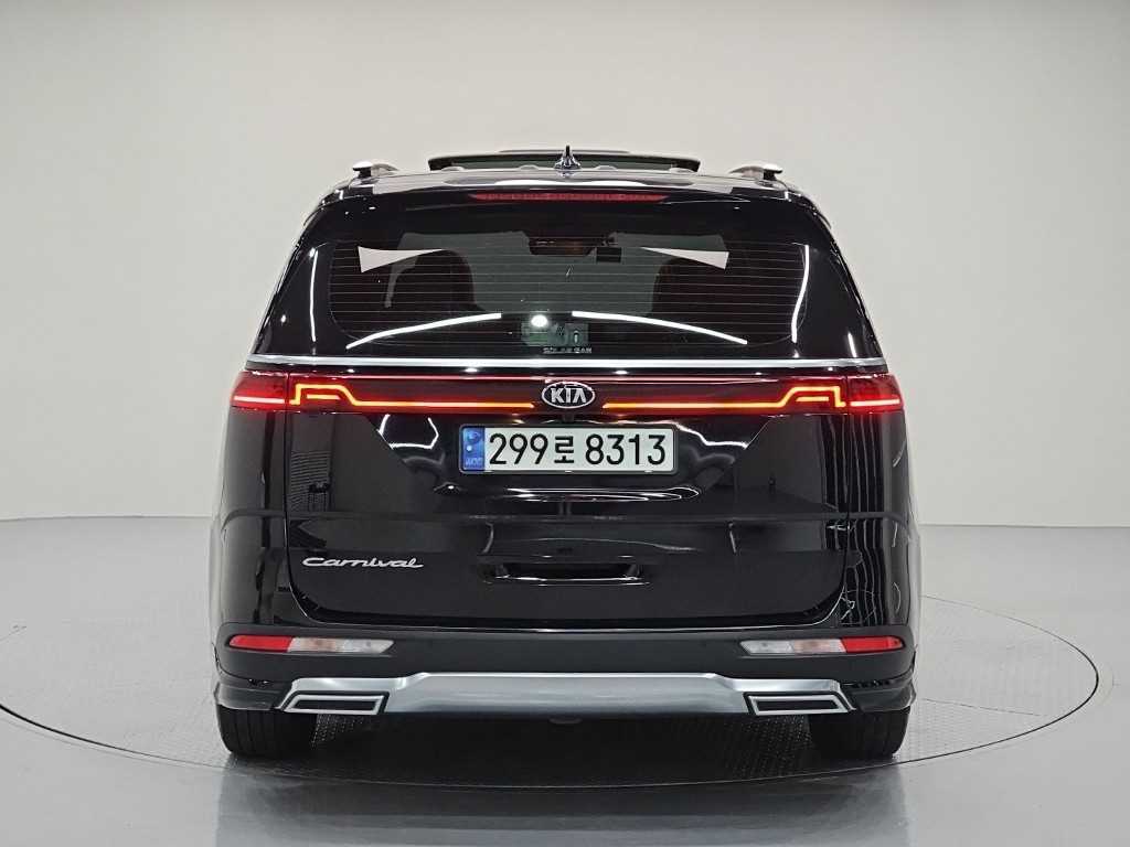 KIA Carnival - Vista 3