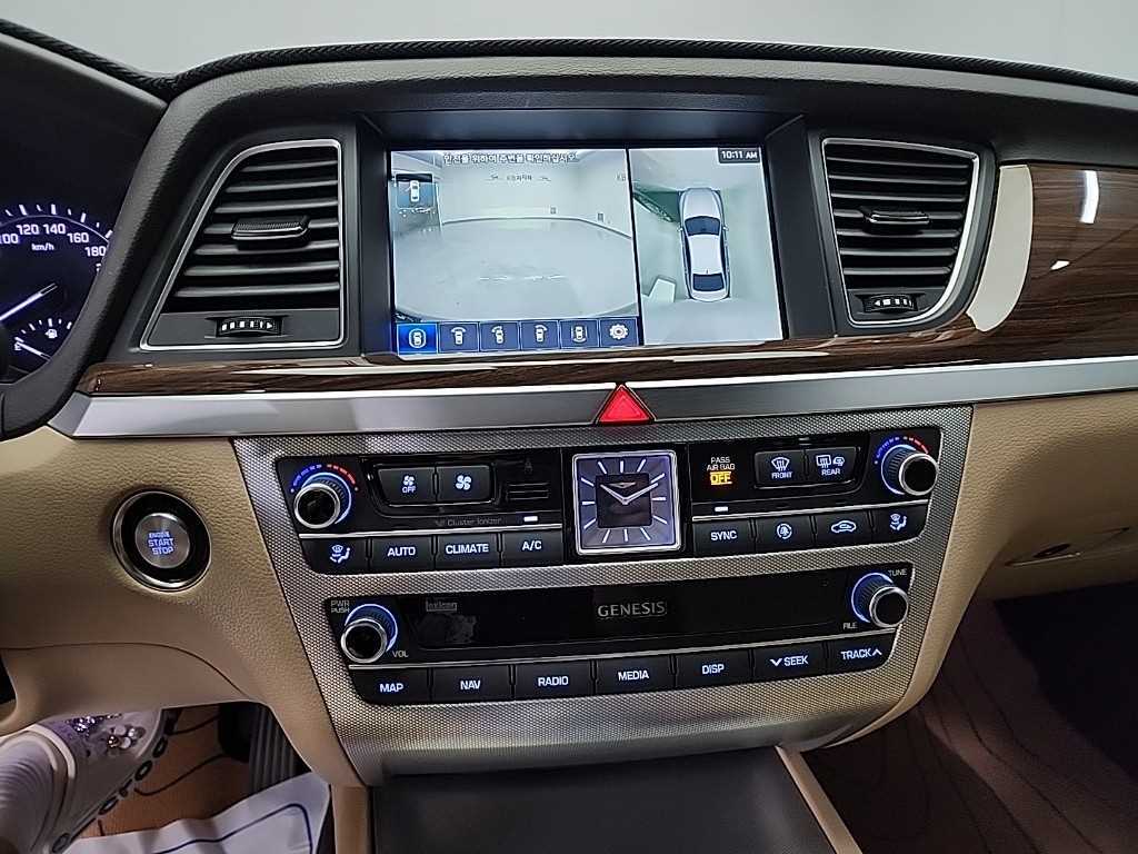 Genesis G80 - Vista 10