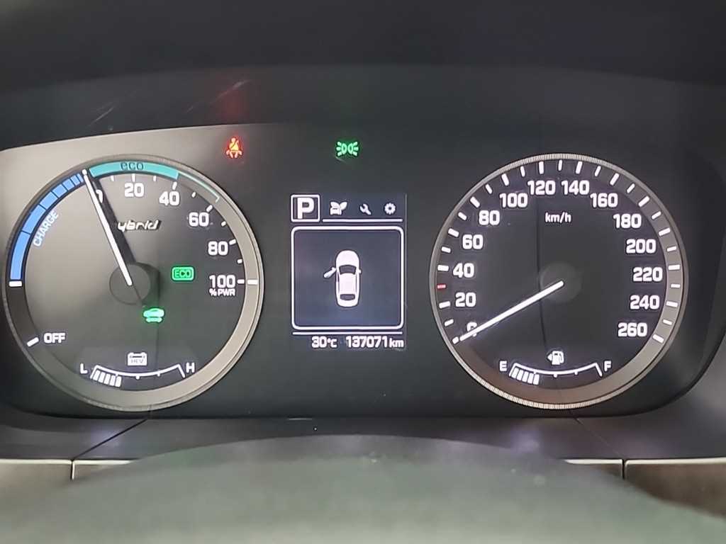 HYUNDAI Sonata - Vista 6