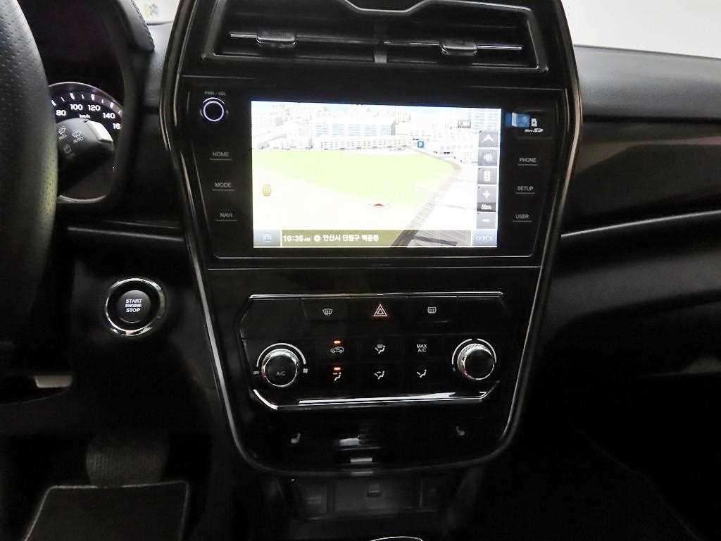 Ssangyong Tivoli - Vista 9