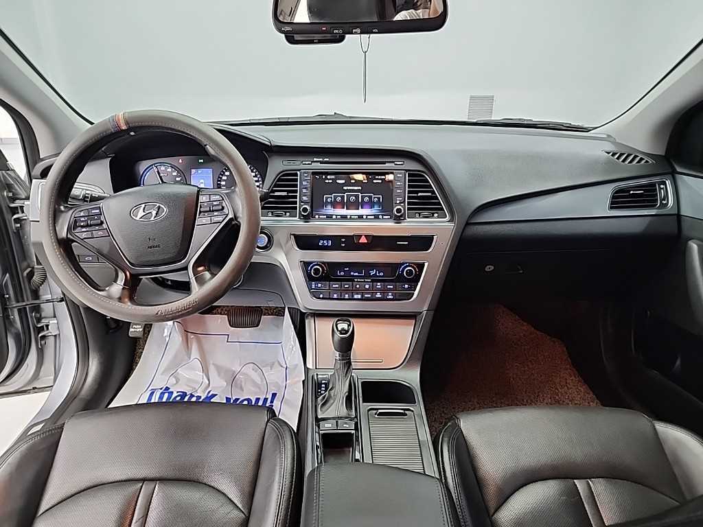 HYUNDAI Sonata - Vista 7
