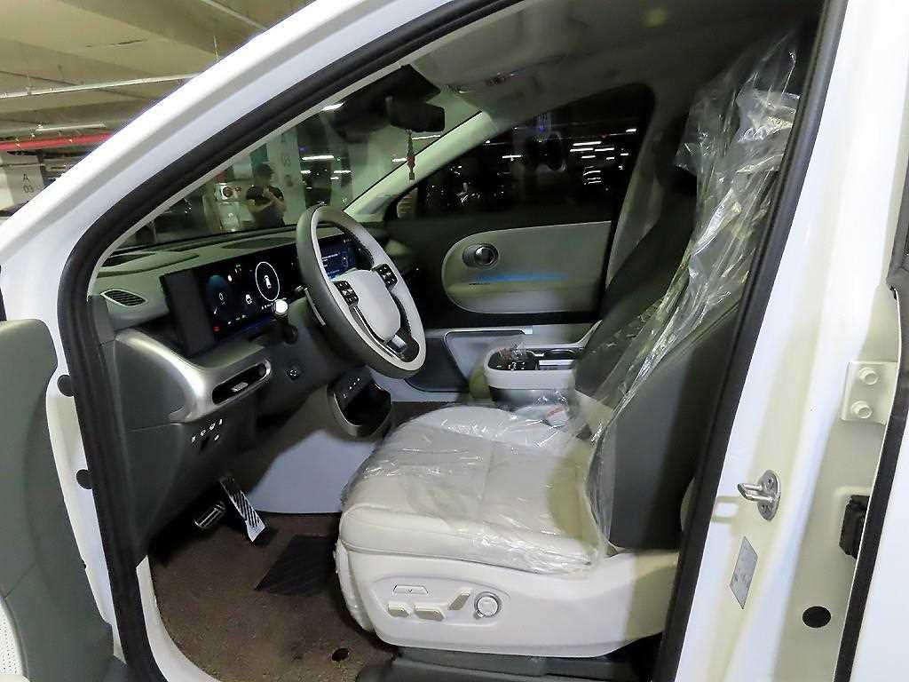 HYUNDAI IONIQ 9 - Vista 6