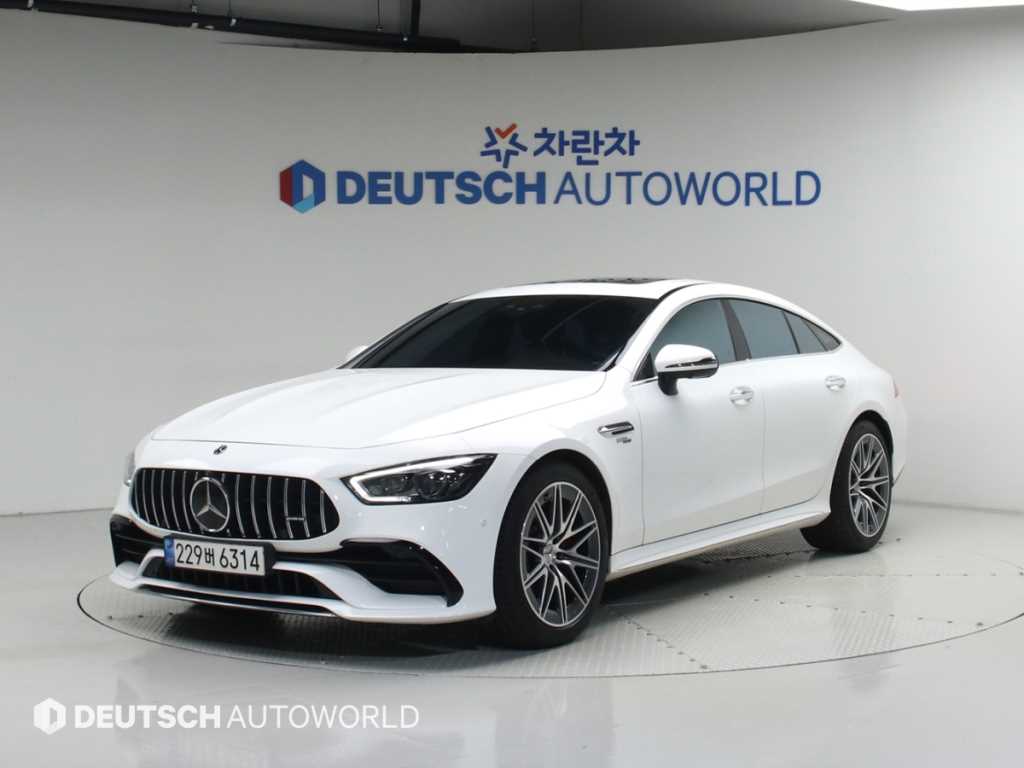 Mercedes Benz AMG GT