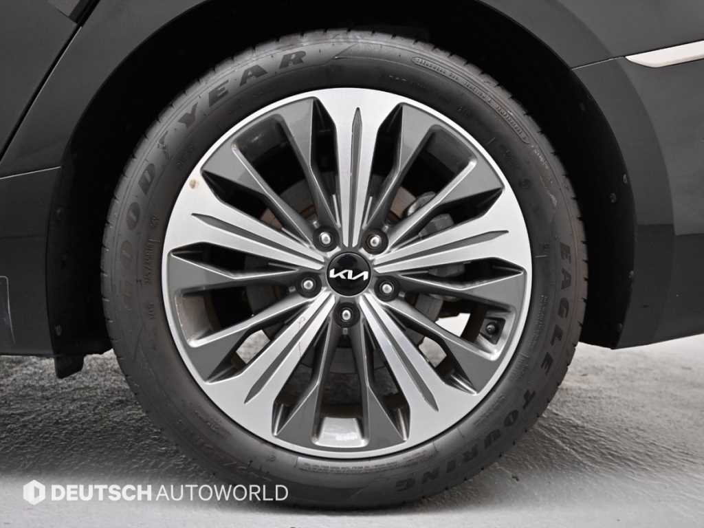 KIA K8 - Vista 5