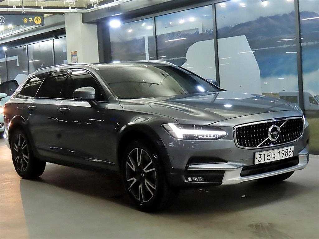 Volvo V90