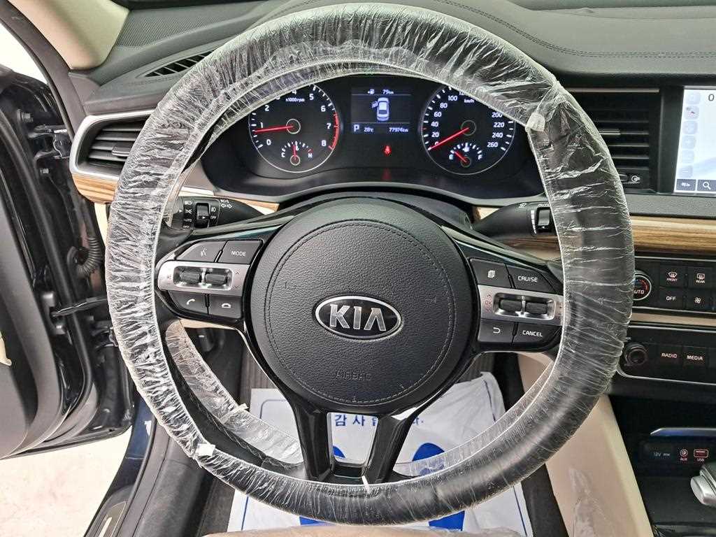 KIA K7 - Vista 7