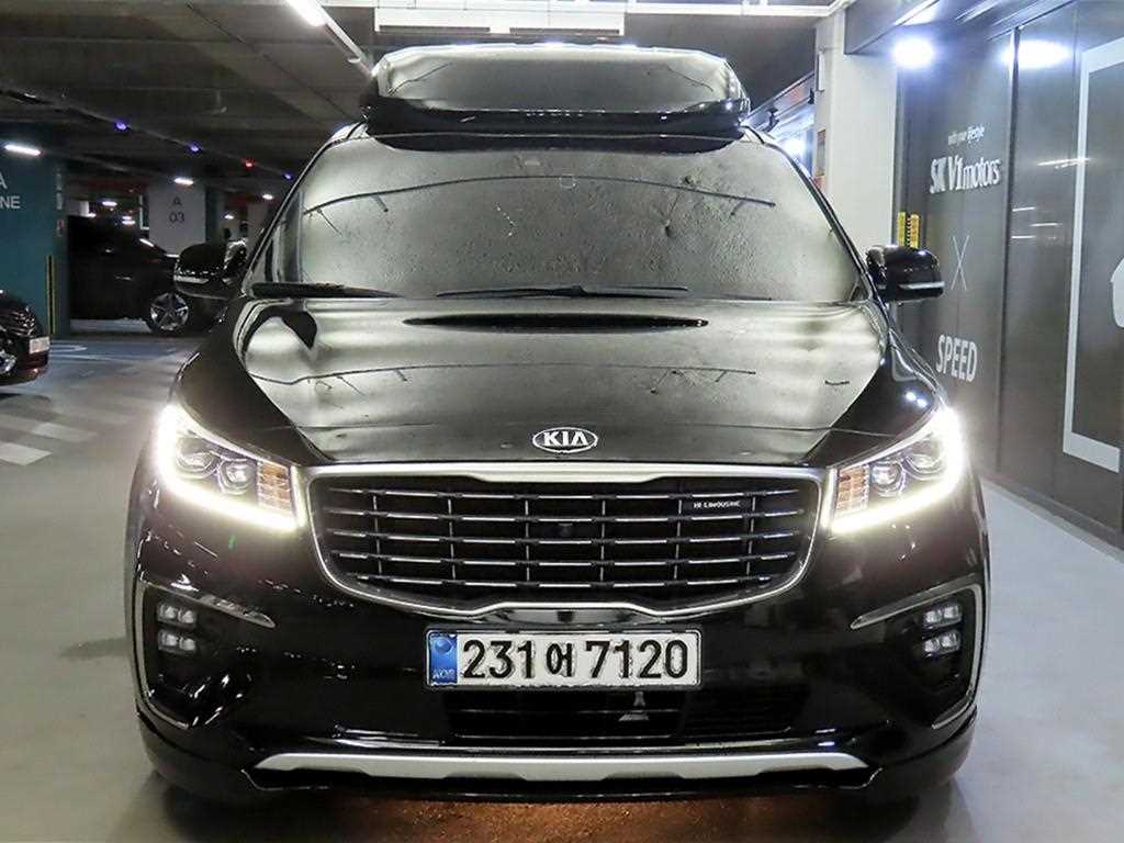 KIA Carnival - Vista 2